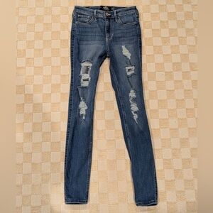 Hollister High Rise Super Skinny Distressed Jeans Size 1